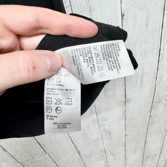 Cheap Monday Top Women Size Small Black Runner Top Short Sleeve Tee Shirt - Picture 5 of 6